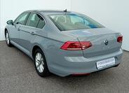 Volkswagen Passat 9