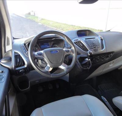 Ford Tourneo Custom 16