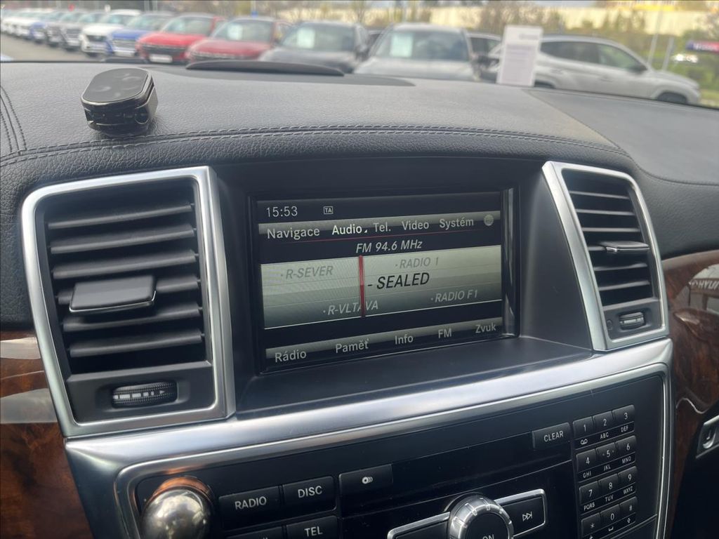 Mercedes-Benz GL