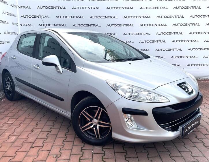 Peugeot 308 1