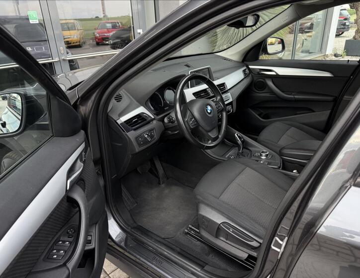 BMW X1 9
