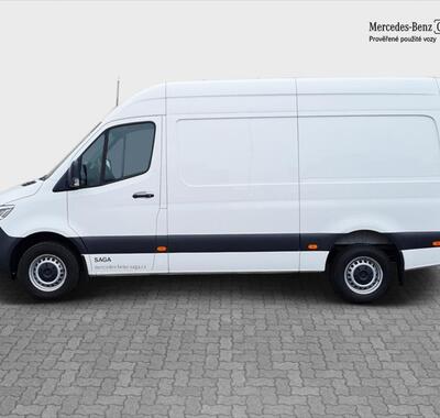 Mercedes-Benz Sprinter 2