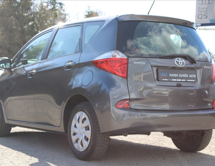 Toyota Verso 7
