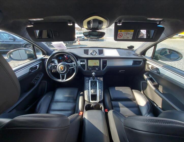 Porsche Macan 22
