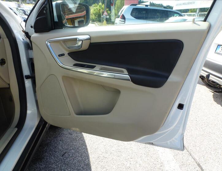 Volvo XC60 29