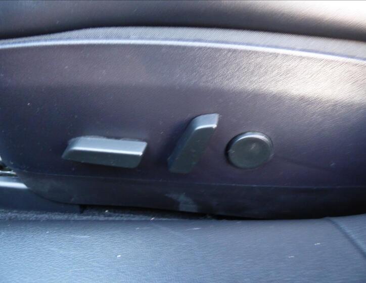 Tesla Model 3 34