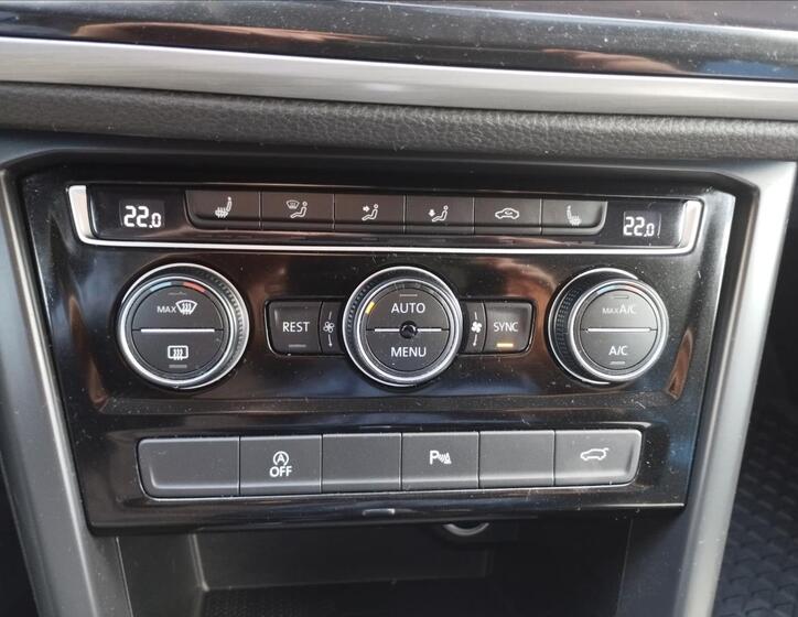 Volkswagen Touran 16