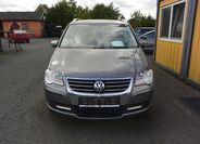 Volkswagen Touran 2