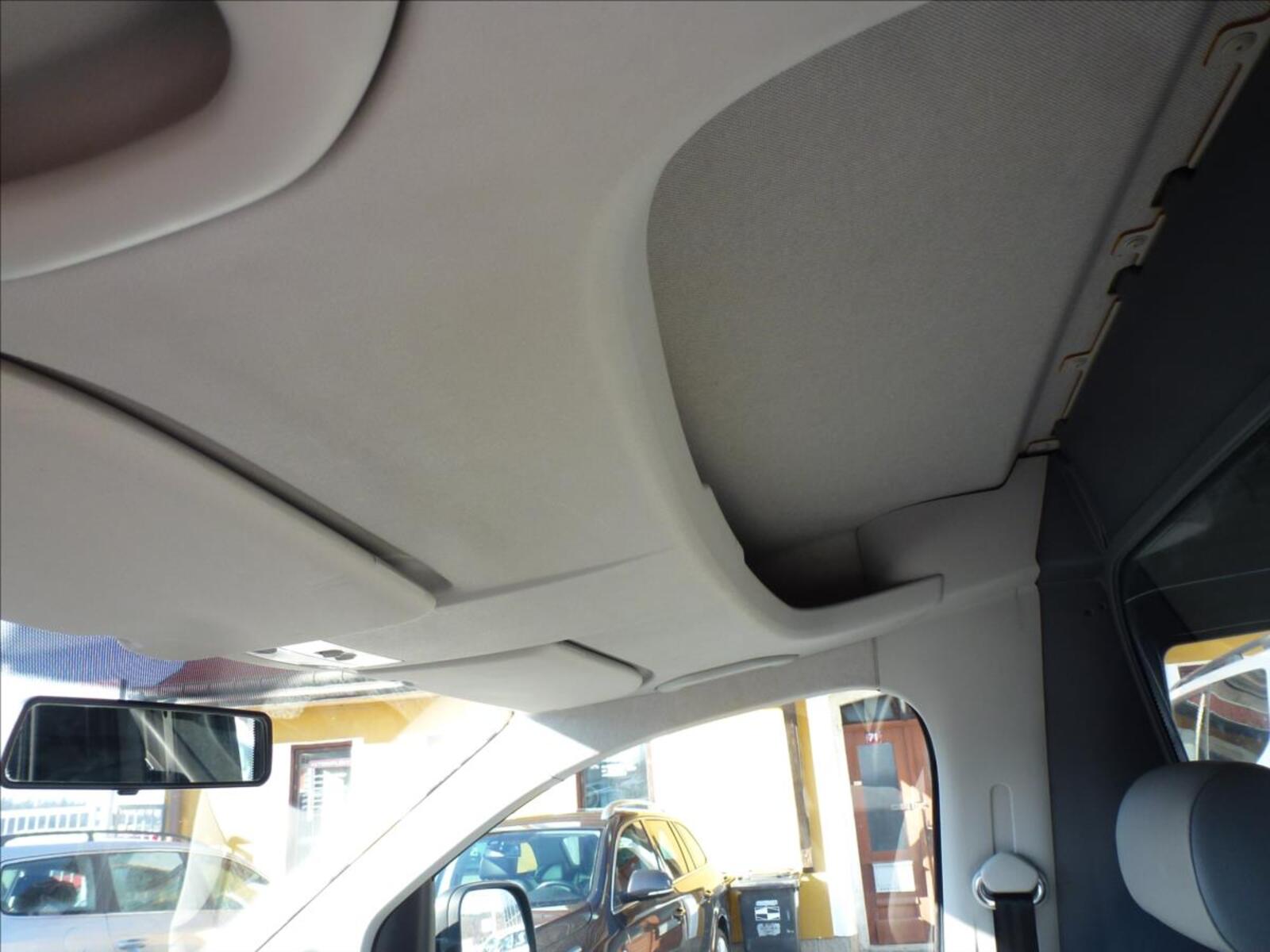Volkswagen Caddy 32