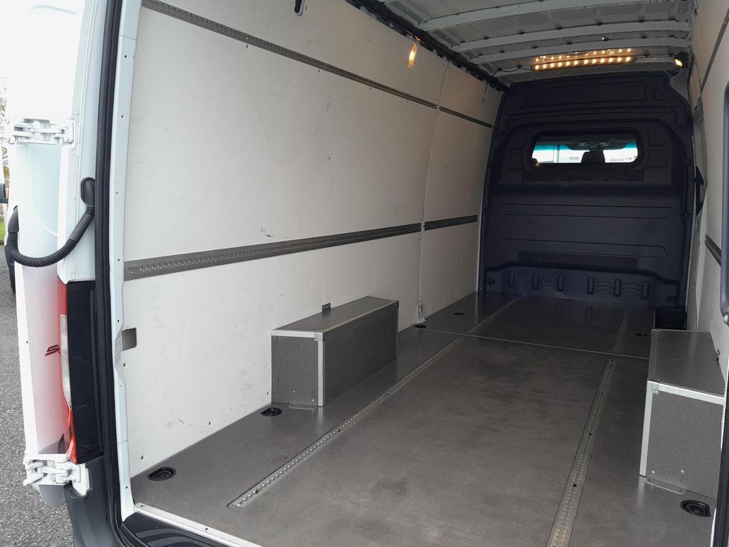 Mercedes-Benz Sprinter 22