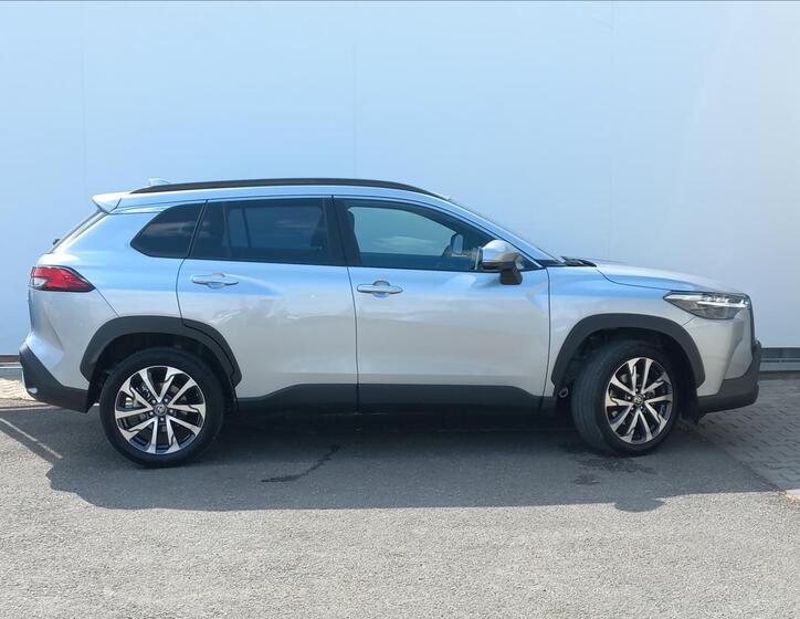 Toyota Corolla Cross 2