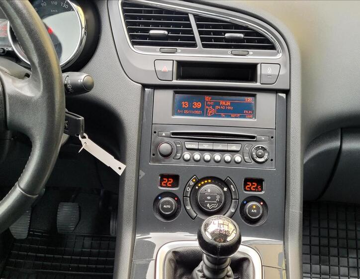Peugeot 5008 32
