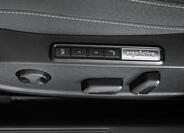 Volkswagen Golf 30