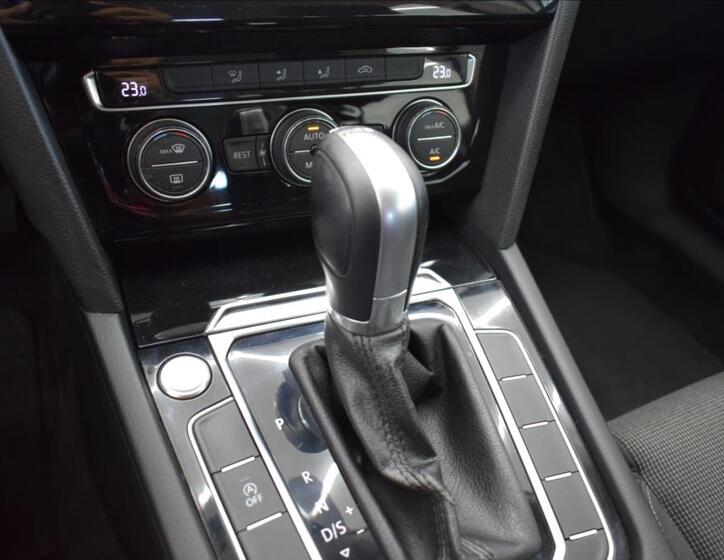 Volkswagen Passat 11