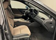 Lexus ES 300h 7