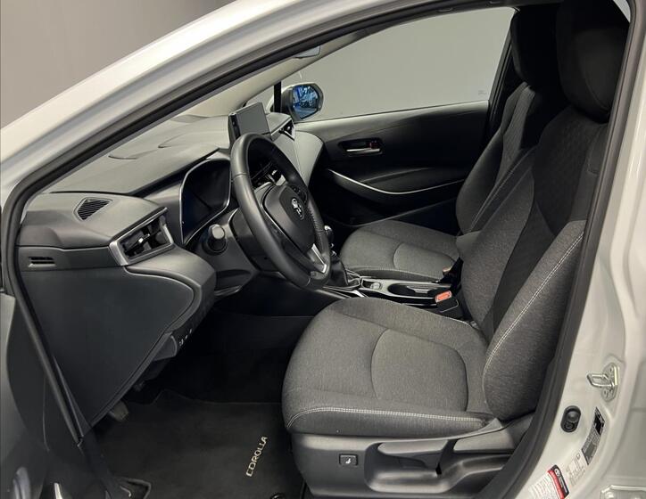 Toyota Corolla 6