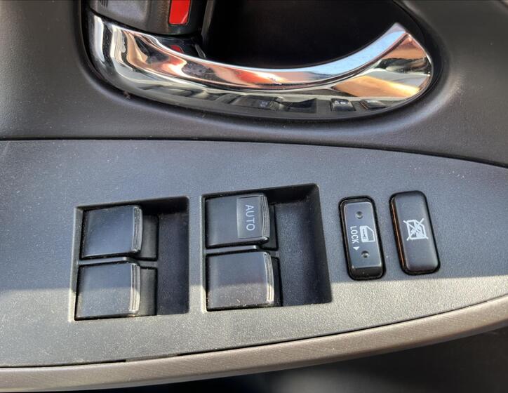 Toyota RAV4 29