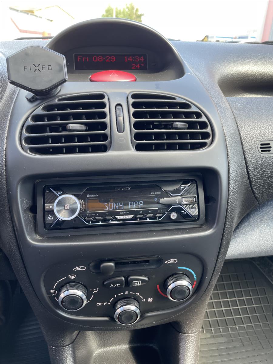 Peugeot 206