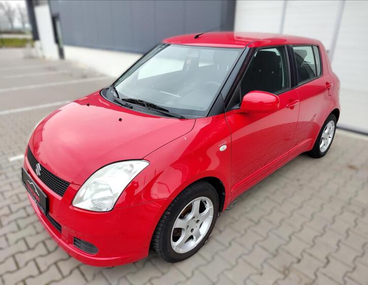 Suzuki Swift 1