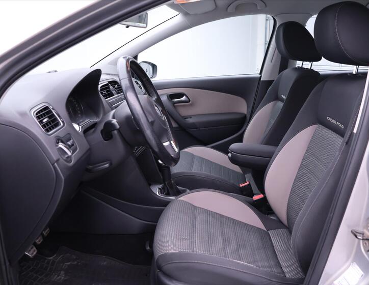 Volkswagen Polo 12