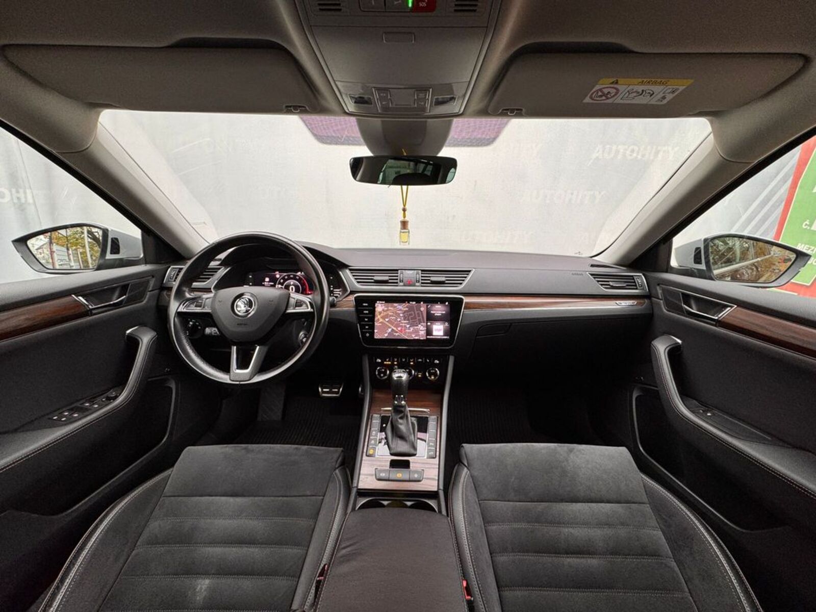 Škoda Superb 19