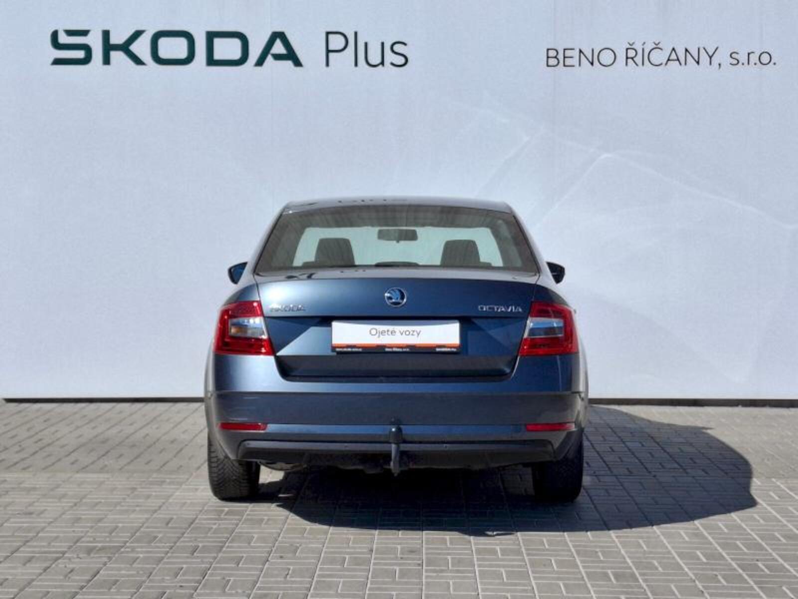 Škoda Octavia 32