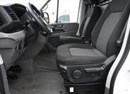 Volkswagen Crafter 9