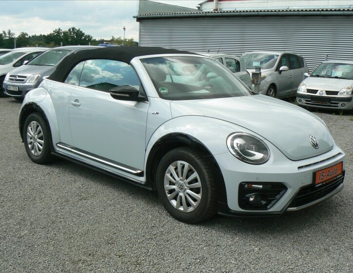 Volkswagen New Beetle 7