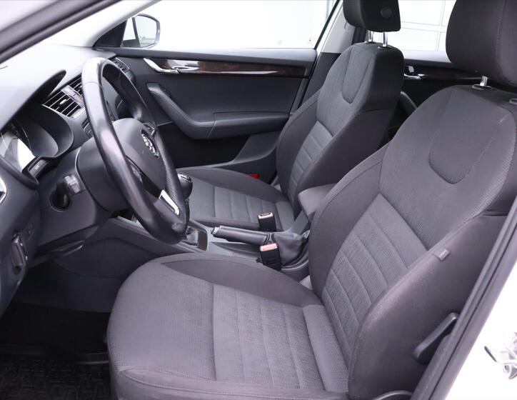 Škoda Octavia 12