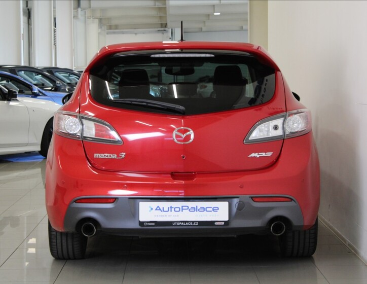Mazda 3 4