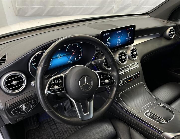 Mercedes-Benz GLC 9