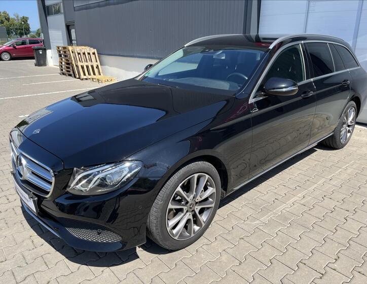 Mercedes-Benz Třídy E 1
