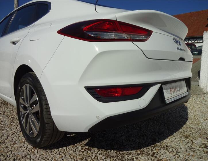 Hyundai i30 14