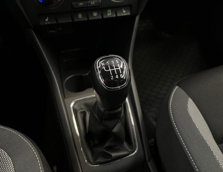 Škoda Rapid 13
