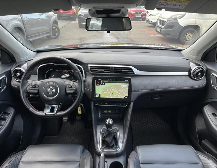 MG ZS 10