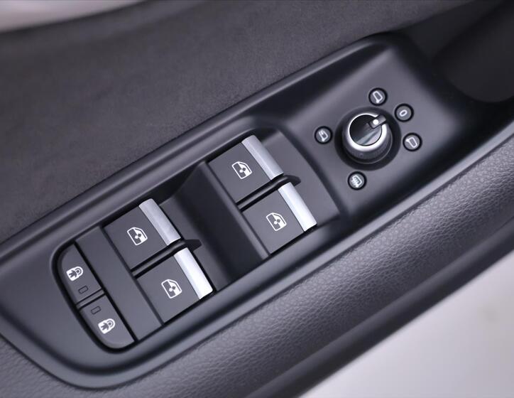 Audi Q7 15