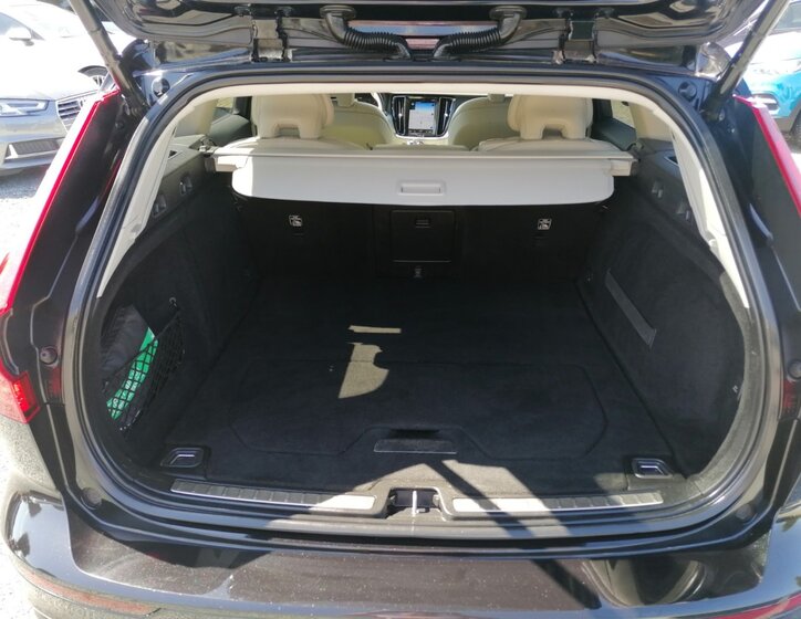 Volvo V60 23
