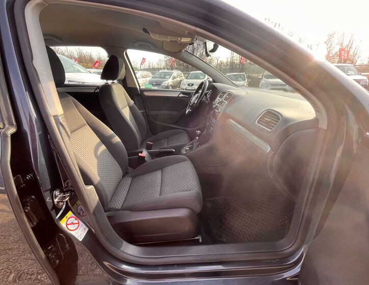 Volkswagen Golf 18