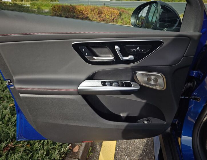 Mercedes-Benz GLC 9