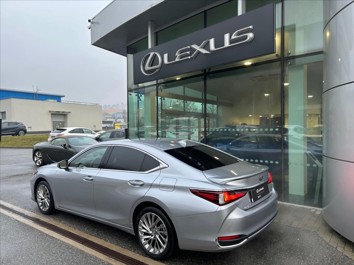 Lexus ES 300h