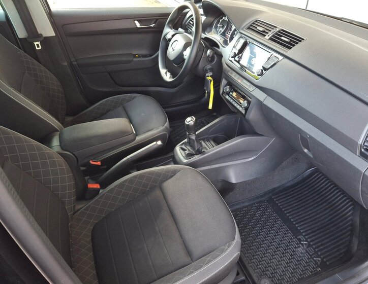 Škoda Fabia 13
