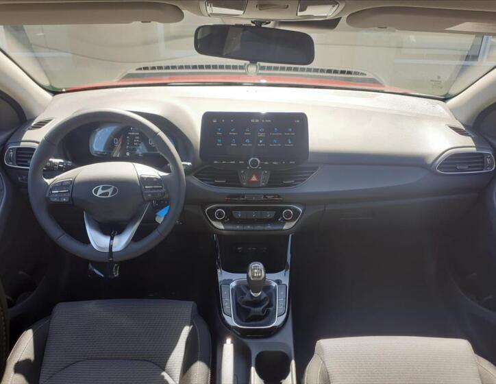 Hyundai i30 4