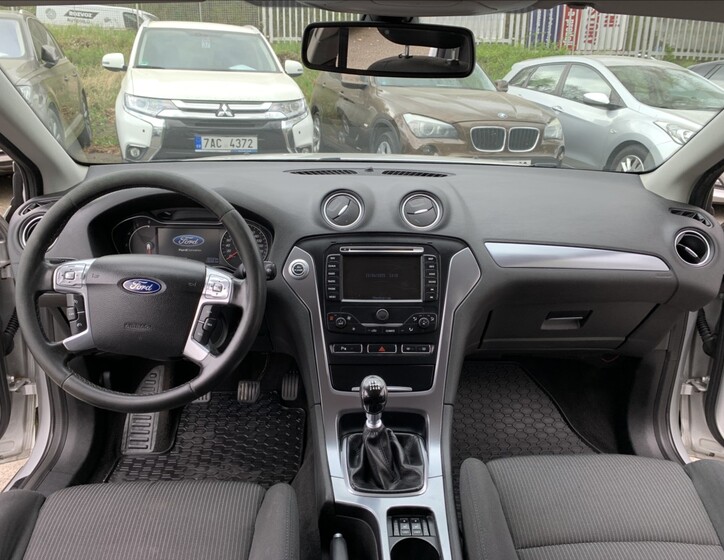 Ford Mondeo 9