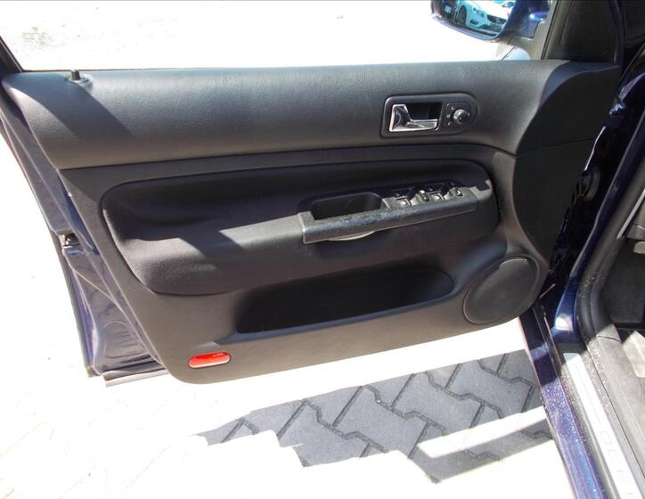 Volkswagen Golf 24