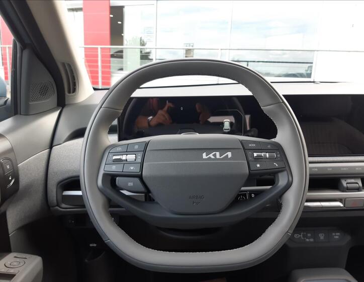 KIA EV3 14