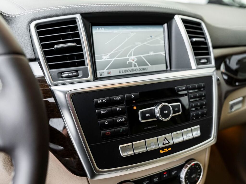 Mercedes-Benz GL 15