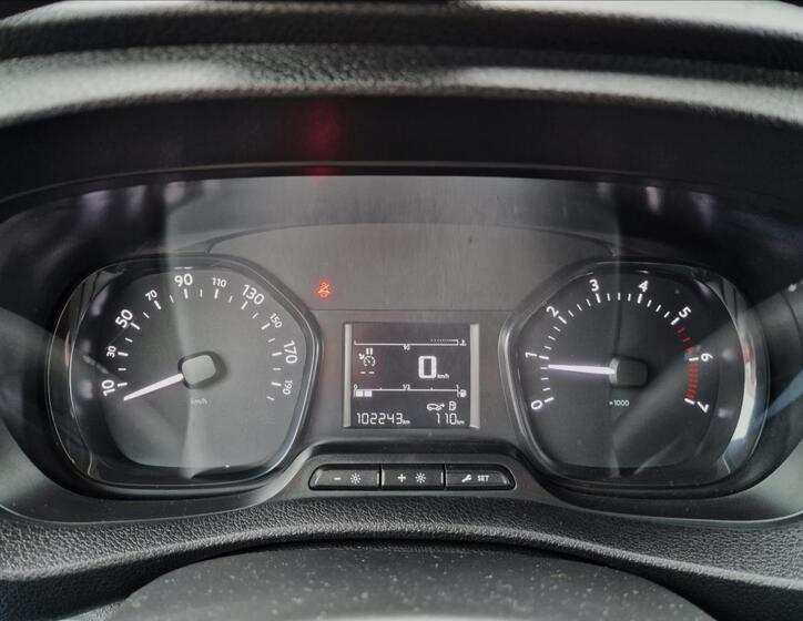 Opel Vivaro 22
