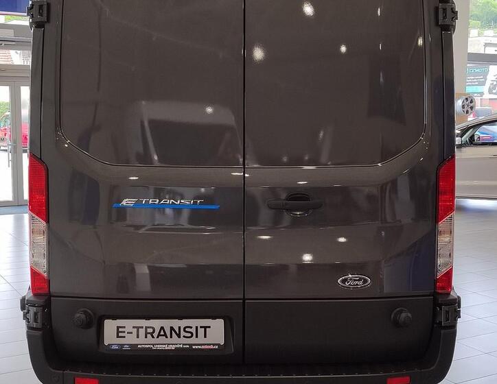 Ford Transit 7