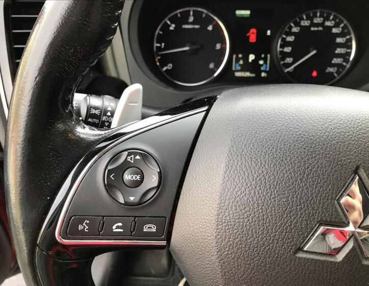 Mitsubishi Outlander 13