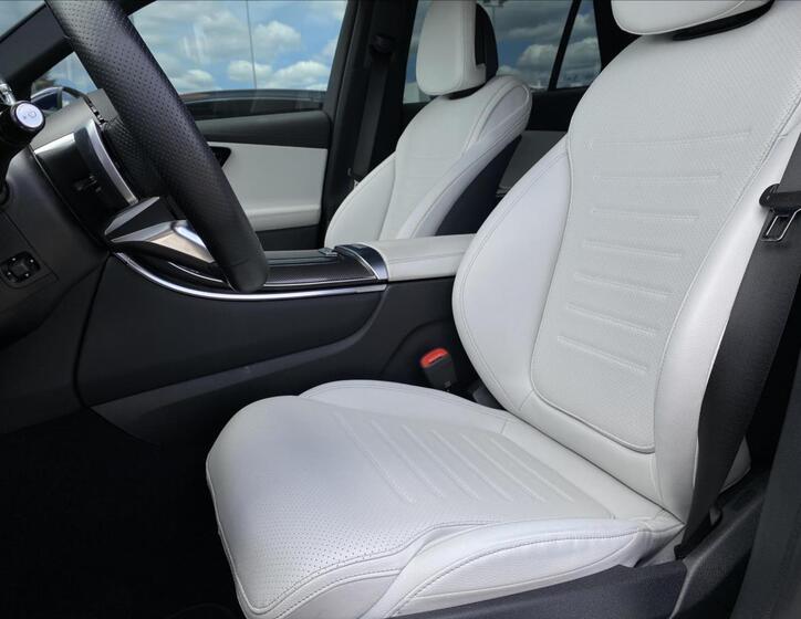 Mercedes-Benz GLC 10